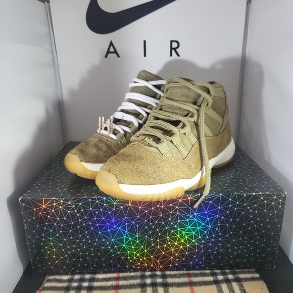 Size 9.5 - Jordan 11 Retro Olive Lux 2018 Custom (Backyard 11s). Mens Size 8Fits - Picture 8 of 12